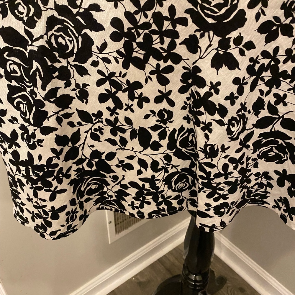 Ann Taylor LOFT Linen skirt - Picture 4 of 7